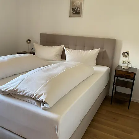 Rhoenlust Guest house *